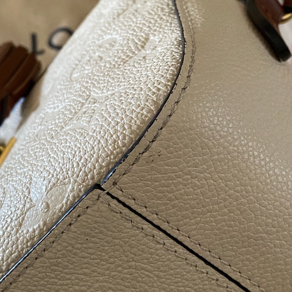 Louis Vuitton saintonge empreinte - Picture 15 of 17